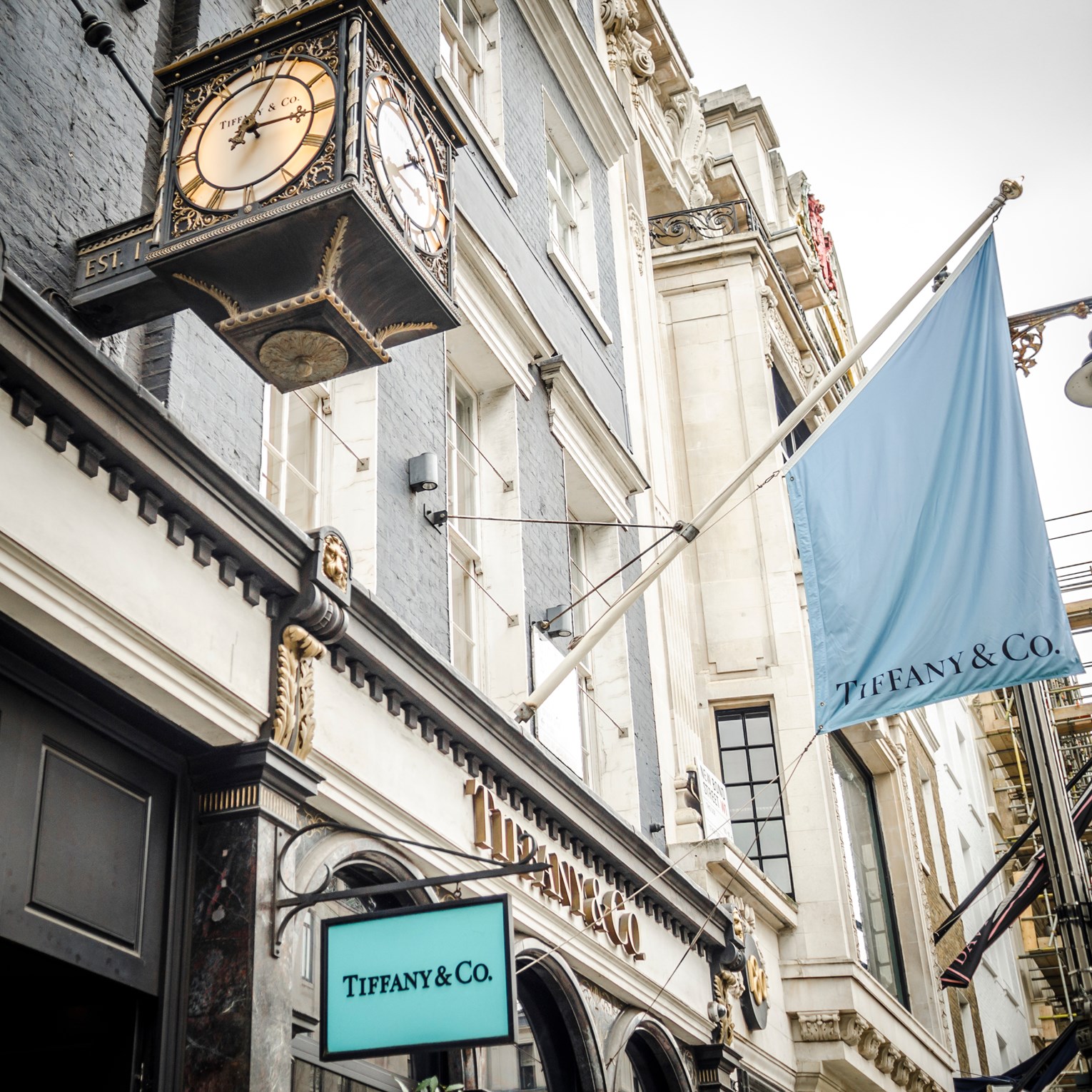 Tiffany and Co Flags and Flagpoles