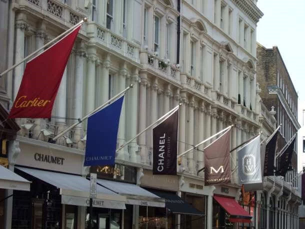 custom flags and flagpoles - bond street
