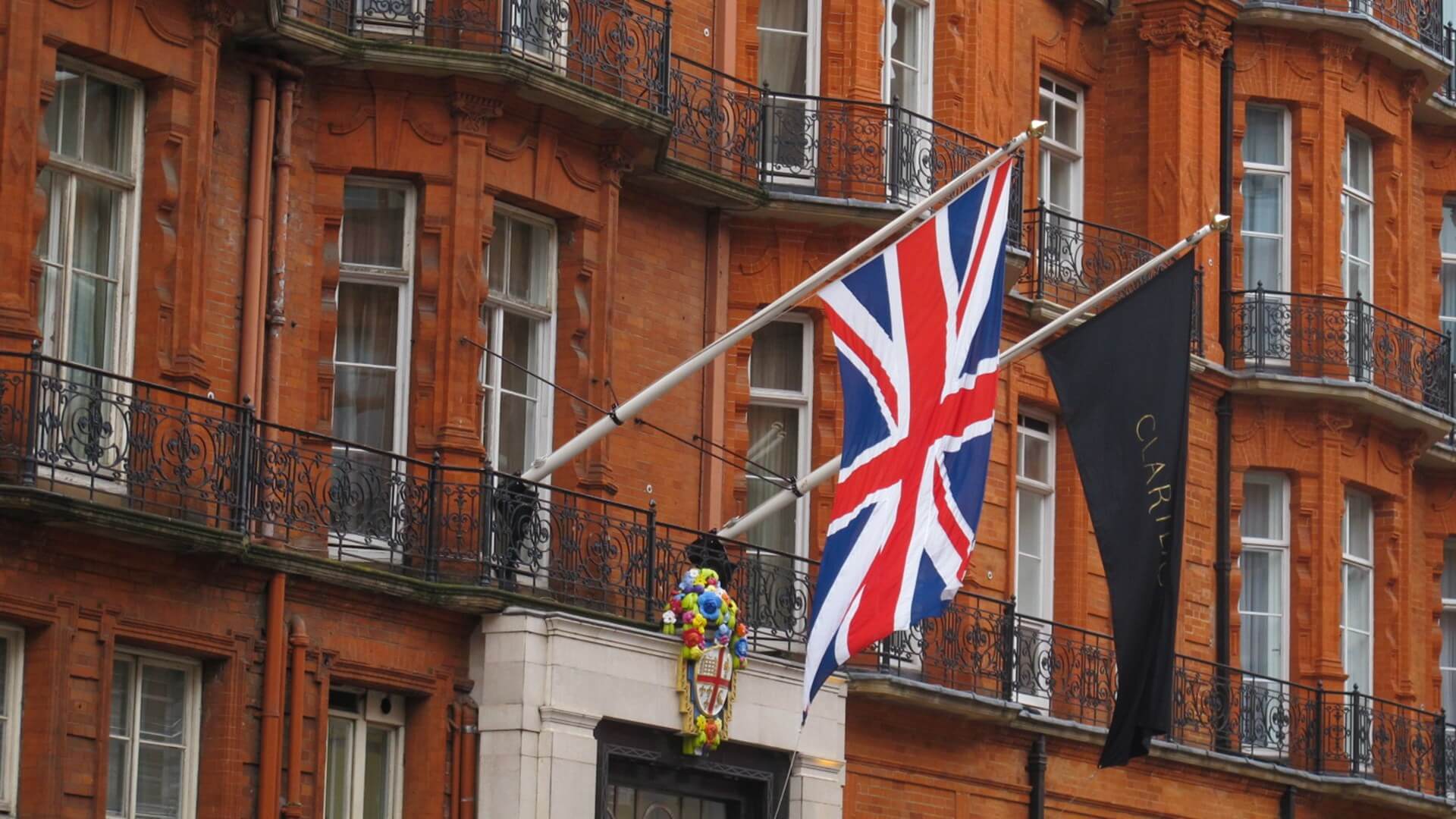 Bespoke Flags & Flagpoles UK's Trusted Experts Flagmakers